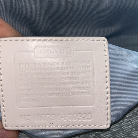 COACH soho signature light blue and white bag + free angel keychain + extra bag - Picture 7 of 11